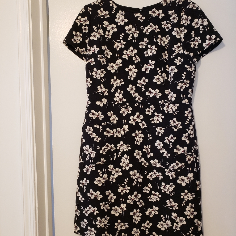 NWOT LOFT Black Floral Shift Dress